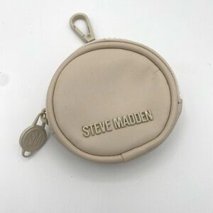 Steve Madden Cream Round Coin Pouch / AirPod case